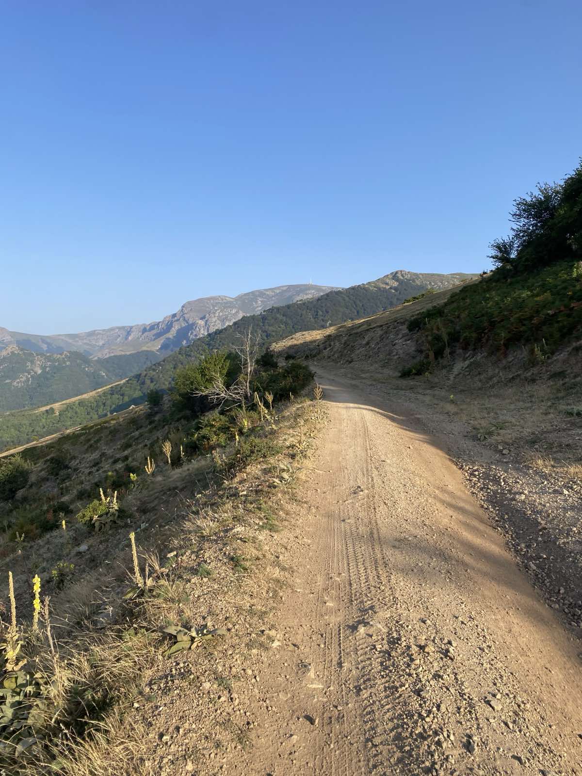 Как (почти) се отказах, но в крайна сметка изкачих връх Ботев … с колело - 4